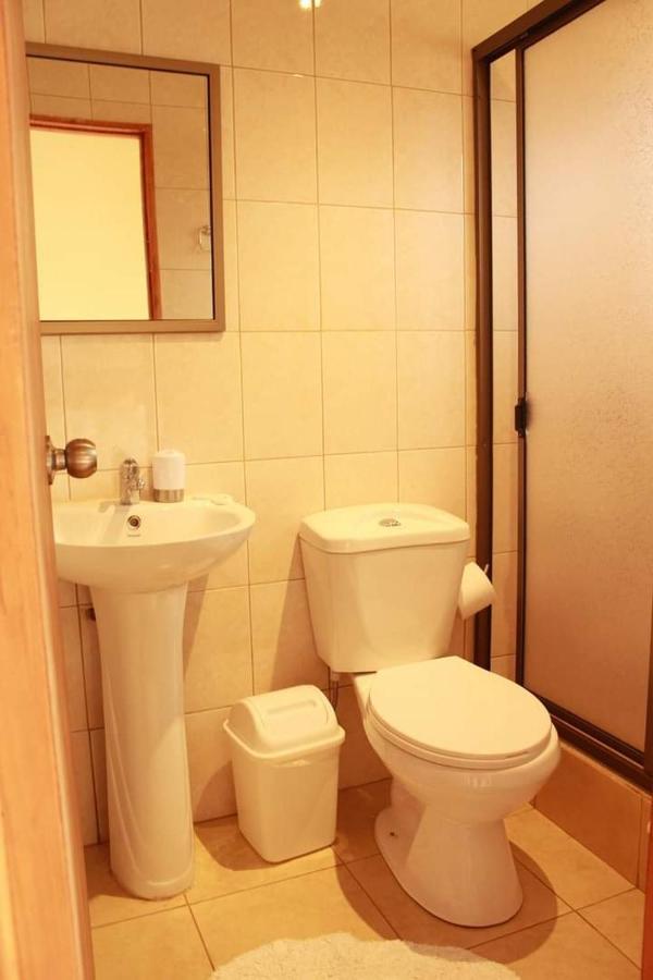 Hosteria Y Camping Del Bosque Pucón Стая снимка