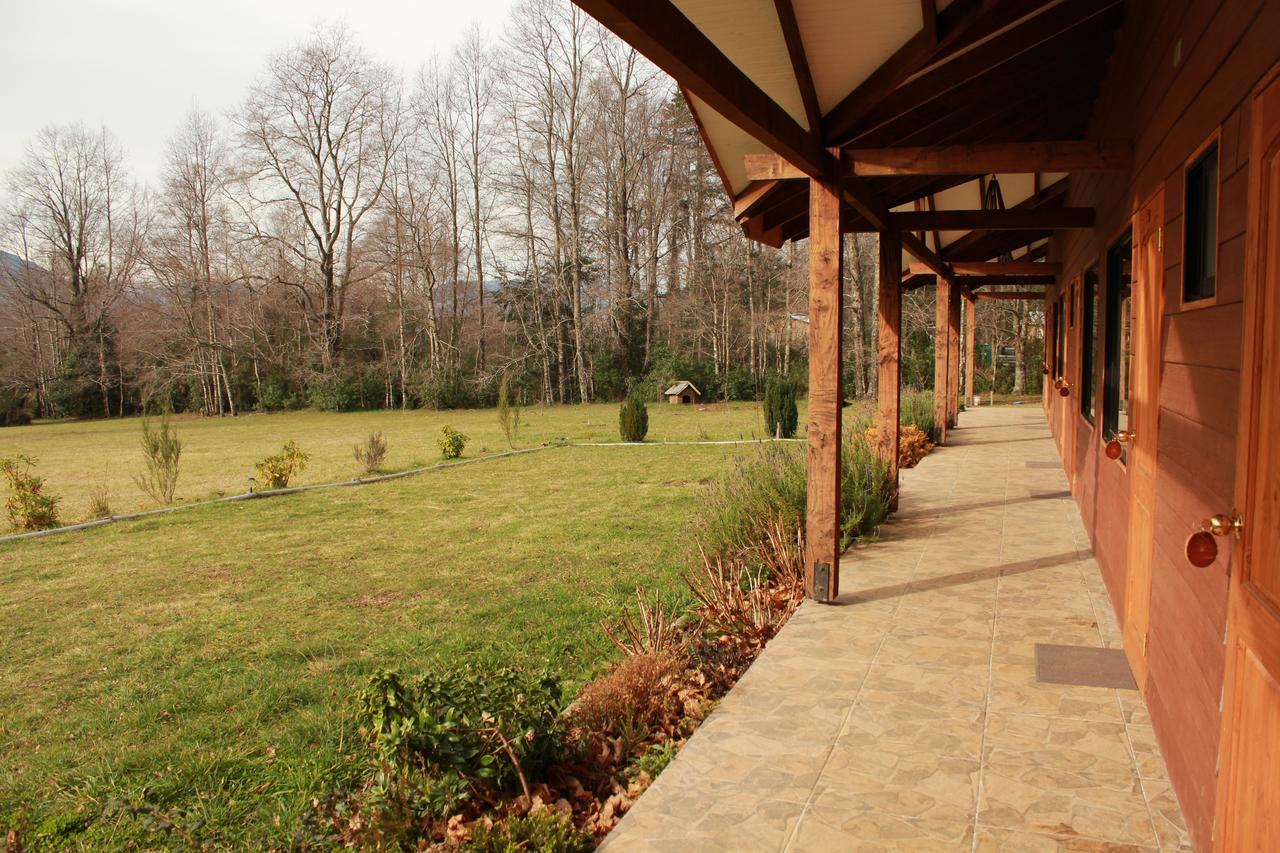Hosteria Y Camping Del Bosque Pucón Екстериор снимка